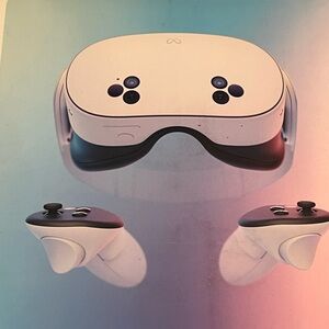 Meta Quest 3s VR Headset with Controllers - 128 GB